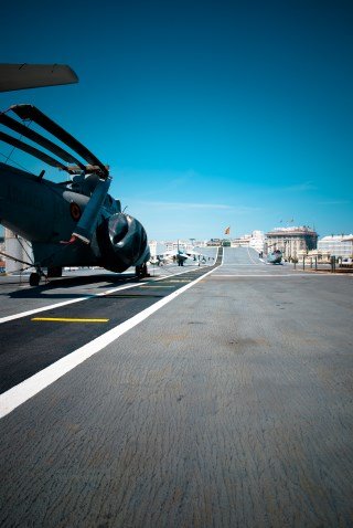SH-3W Sea King Alerta Temprana de la Armada Española en el portaaviones Principe de Asturias